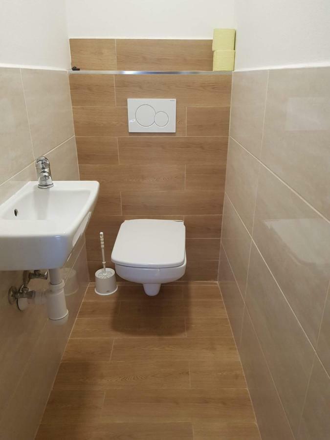 Vip Apartmany Zabnik Prievidza Exteriör bild