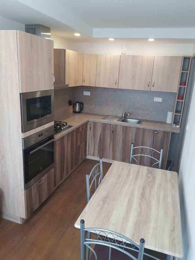 Vip Apartmany Zabnik Prievidza Exteriör bild