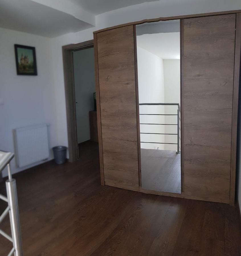 Vip Apartmany Zabnik Prievidza Exteriör bild