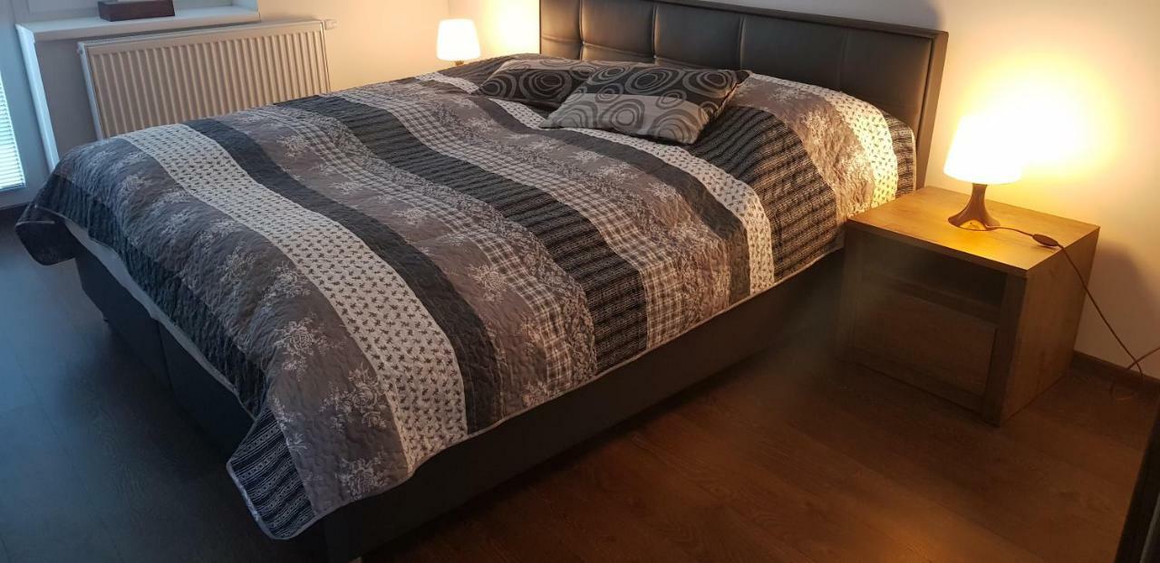 Vip Apartmany Zabnik Prievidza Exteriör bild